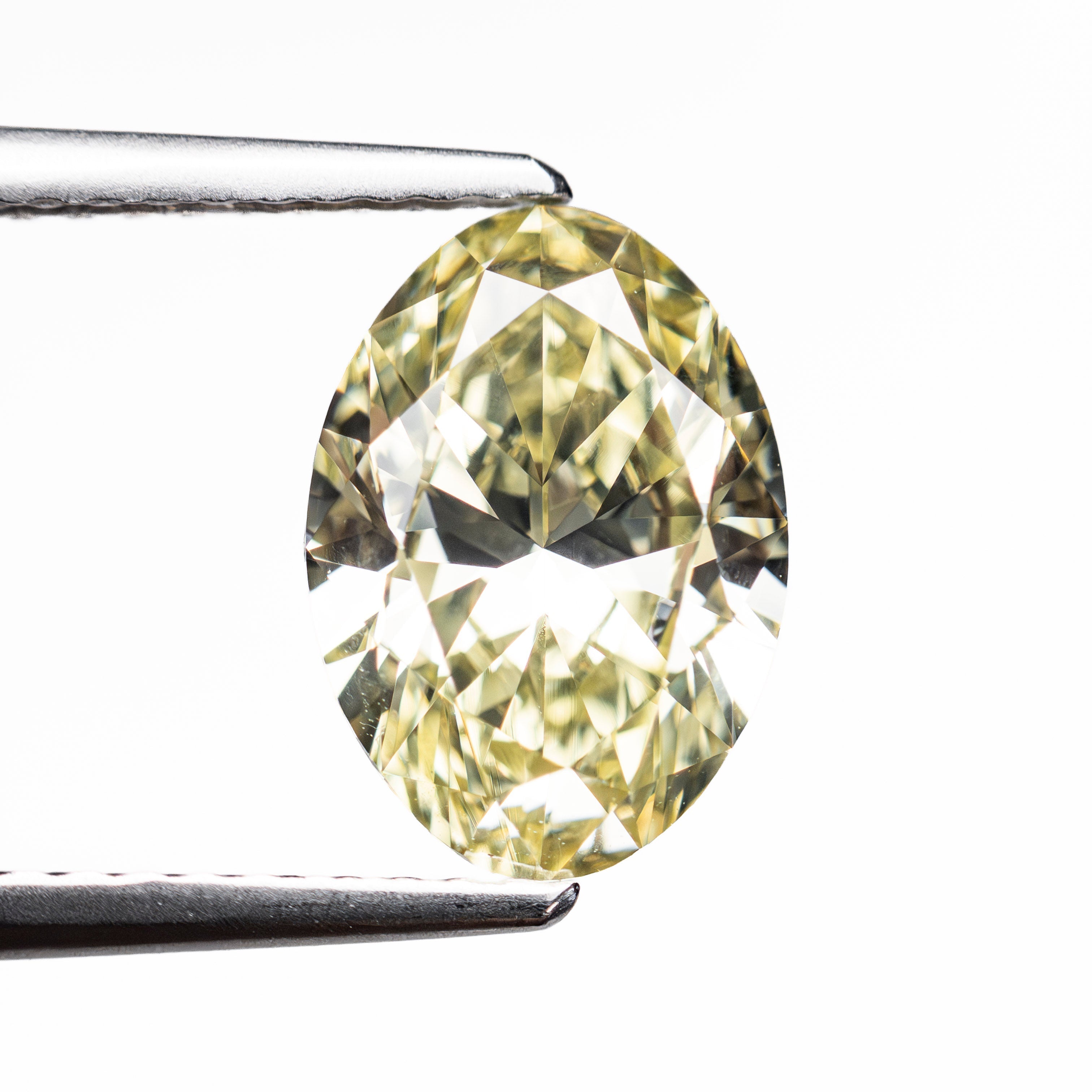 2.17ct 10.38x7.35x4.34mm VS1 Light Yellow Oval Brilliant 🇨🇦 27984-01 - Lelya - bespoke engagement and wedding rings made in Scotland, UK