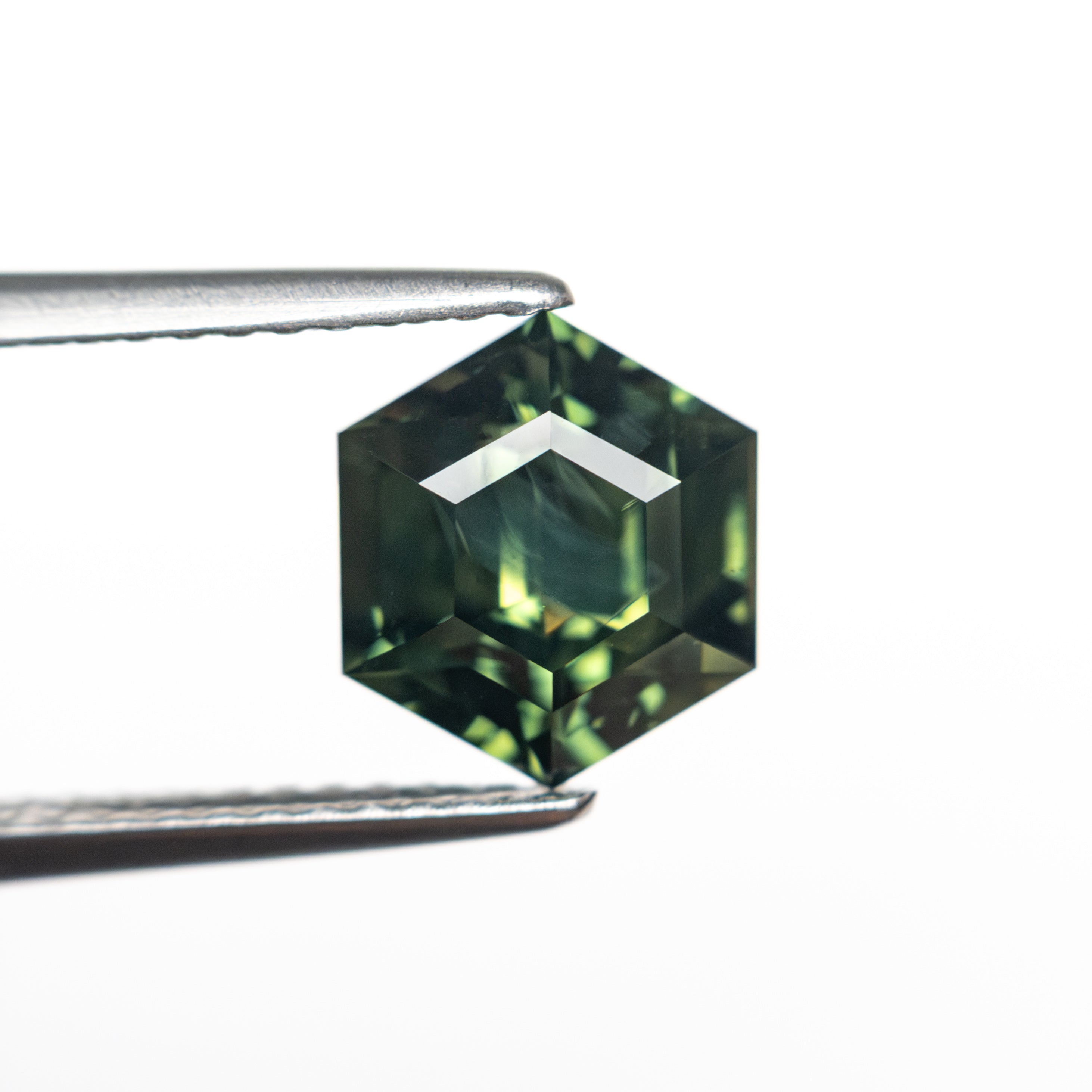 2.21ct 8.35x7.26x4.85mm Hexagon Step Cut Sapphire 27321 - 01 - Lelya - bespoke engagement and wedding rings made in Scotland, UK