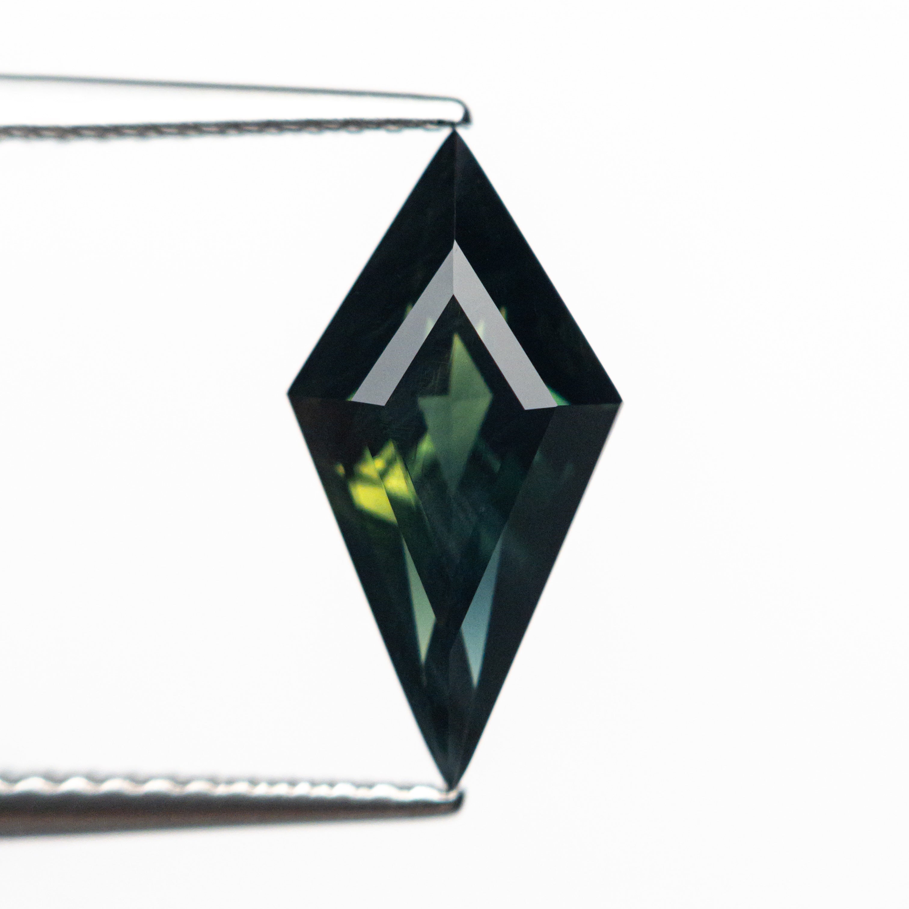 2.33ct 14.05x7.16x4.62mm Kite Step Cut Sapphire 26635 - 02 - Lelya - bespoke engagement and wedding rings made in Scotland, UK