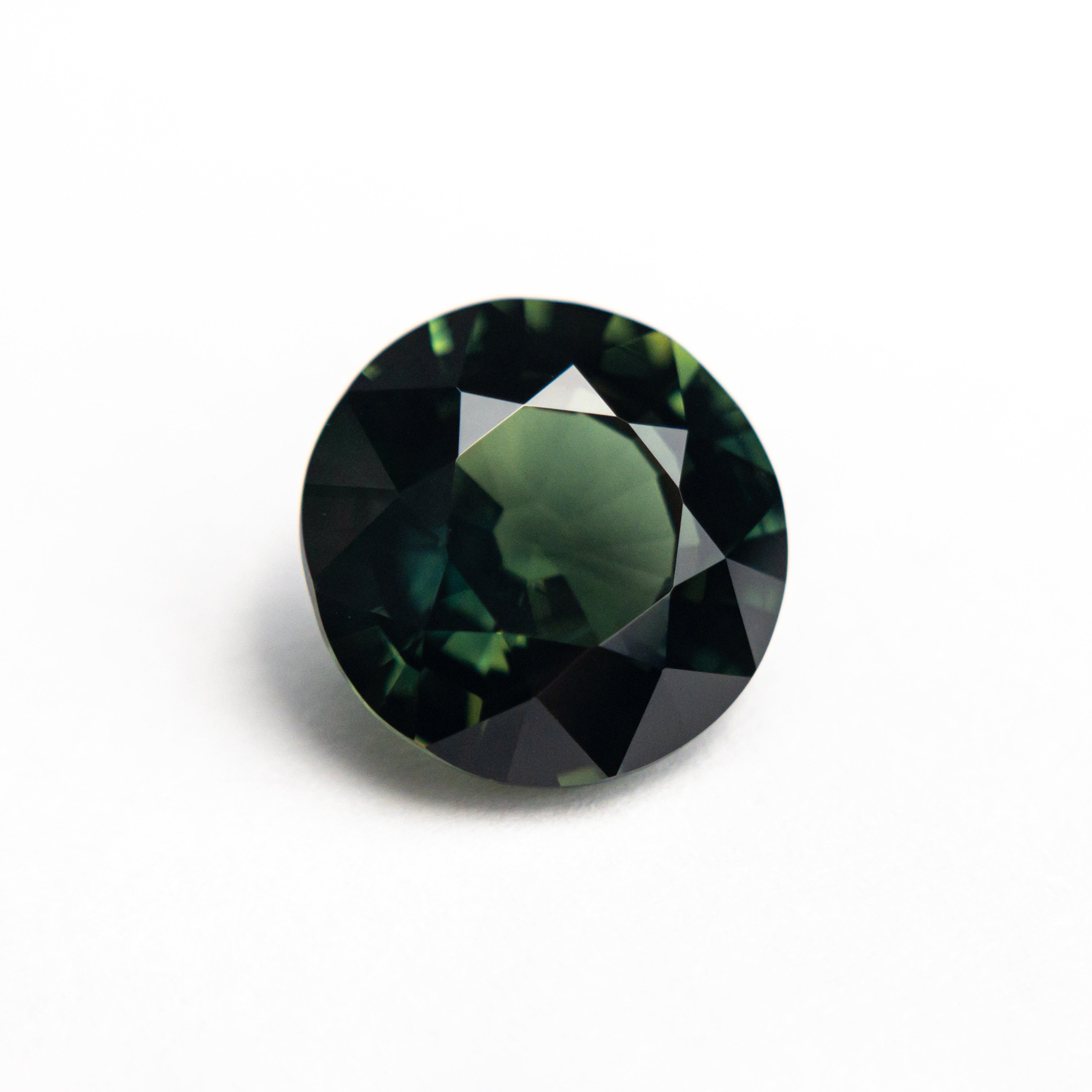 2.53ct 8.54x8.44x4.58mm Round Brilliant Sapphire 20960 - 11 - Lelya - bespoke engagement and wedding rings made in Scotland, UK
