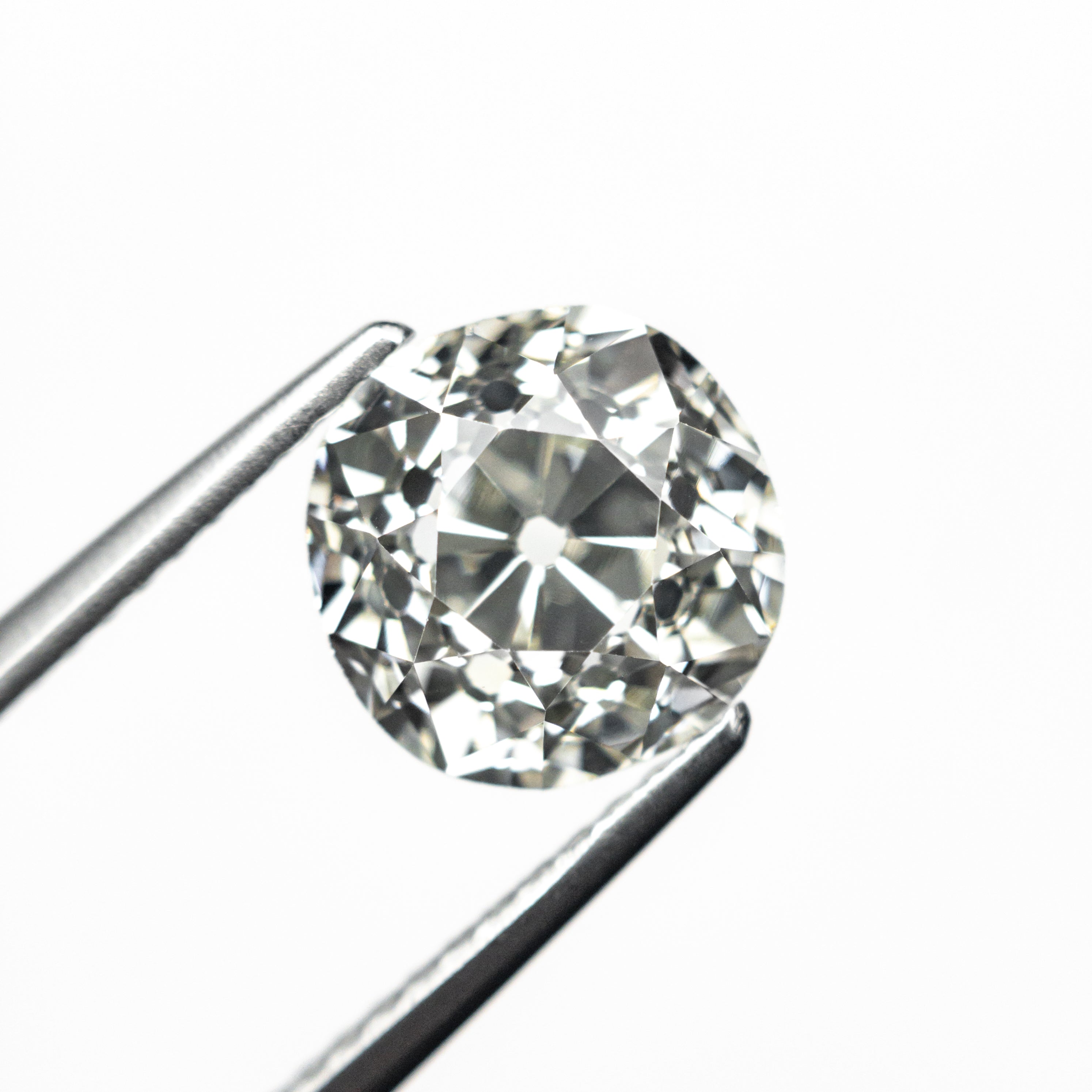 2.57ct 8.09x8.05x5.96mm GIA VS2 L Antique Old European Cut 25916 - 01 - Lelya - bespoke engagement and wedding rings made in Scotland, UK