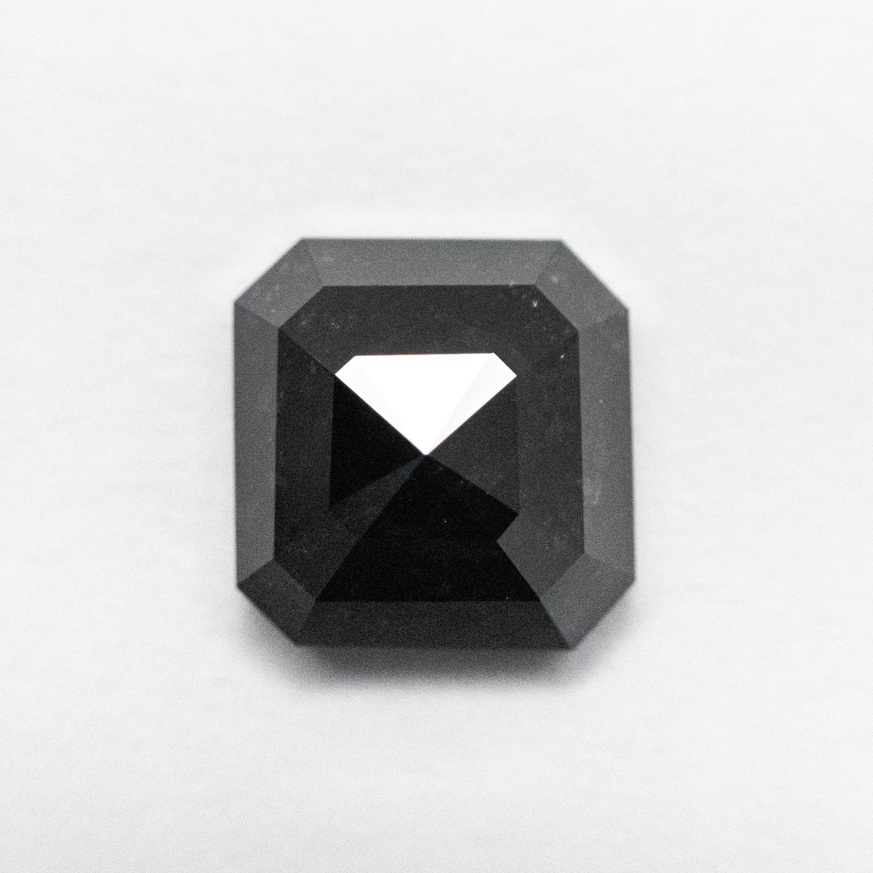 2.62ct 7.79x7.55x4.00mm Cut Corner Rectangle Rosecut 23187 - 05 - Lelya - bespoke engagement and wedding rings made in Scotland, UK