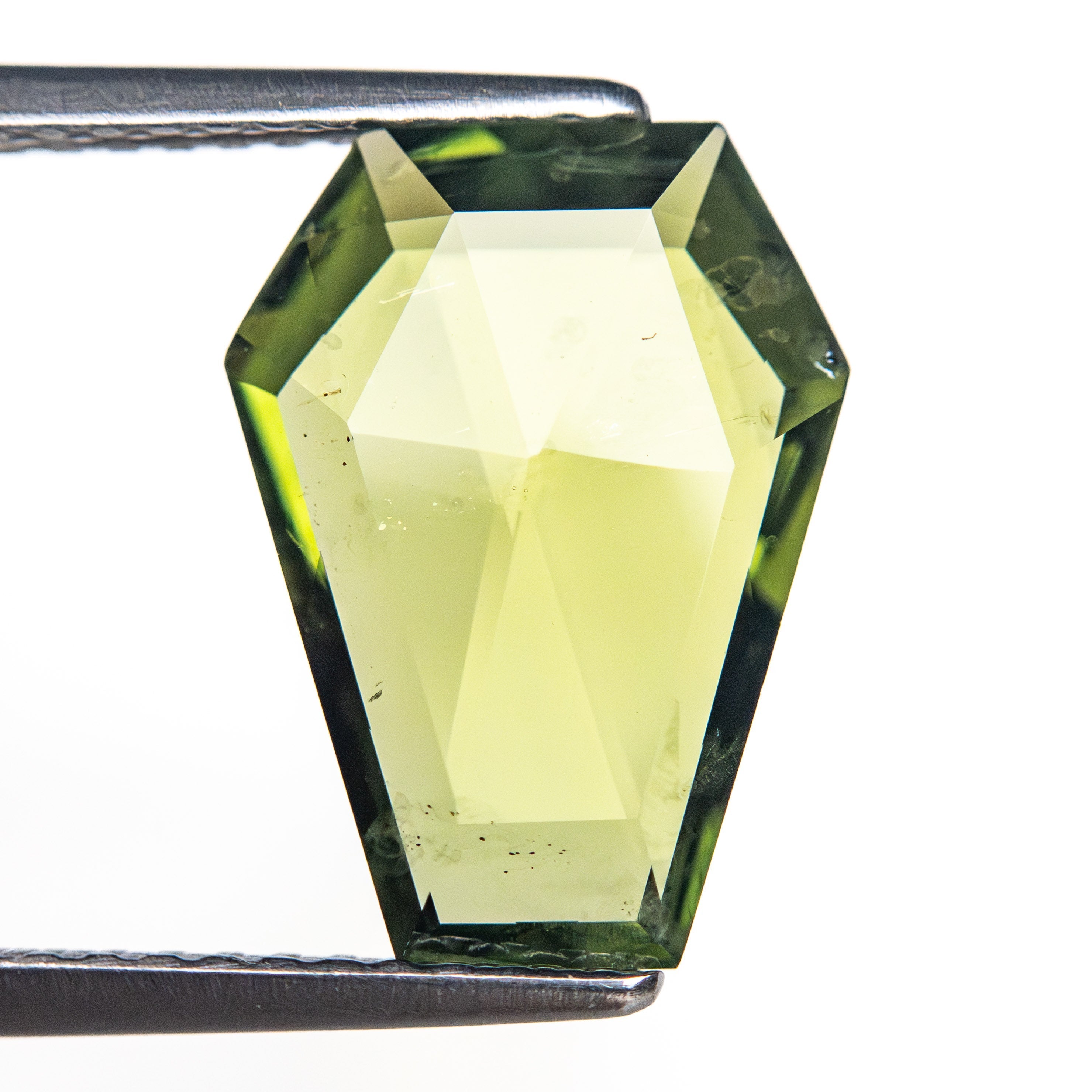 2.85ct 12.76x9.51x2.42mm Coffin Rosecut Sapphire 26327 - 10 - Lelya - bespoke engagement and wedding rings made in Scotland, UK