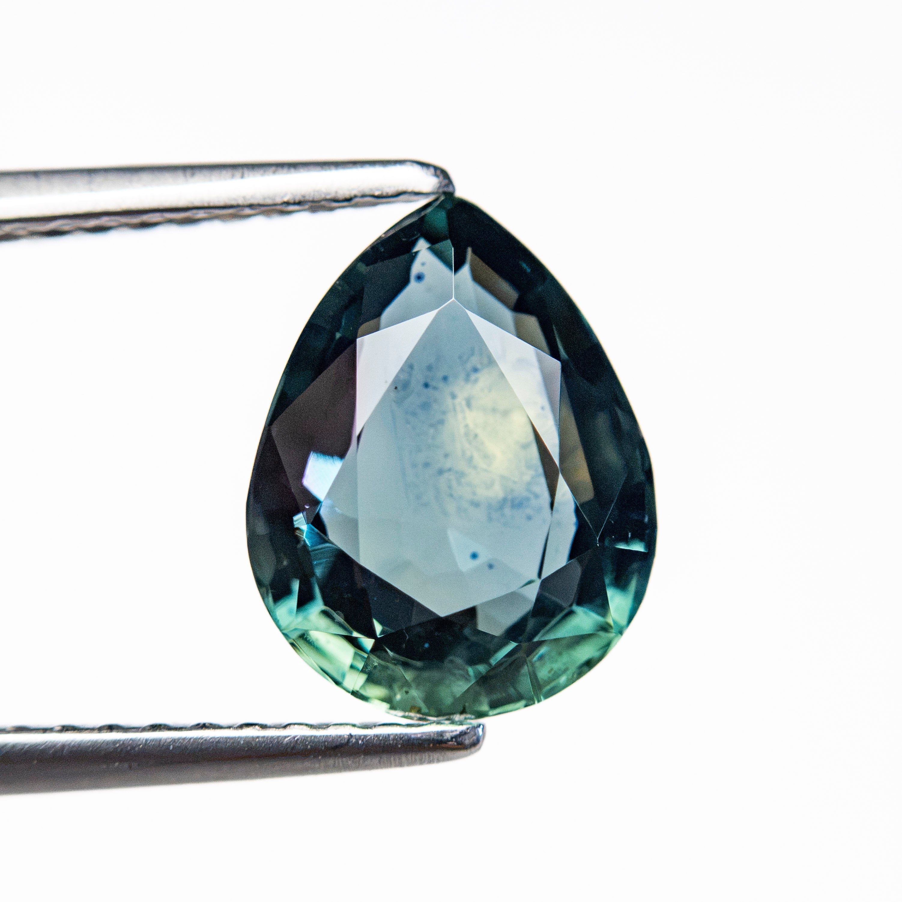2.93ct 9.89x7.68x4.28mm Pear Brilliant Sapphire 28289-01 - Lelya - bespoke engagement and wedding rings made in Scotland, UK