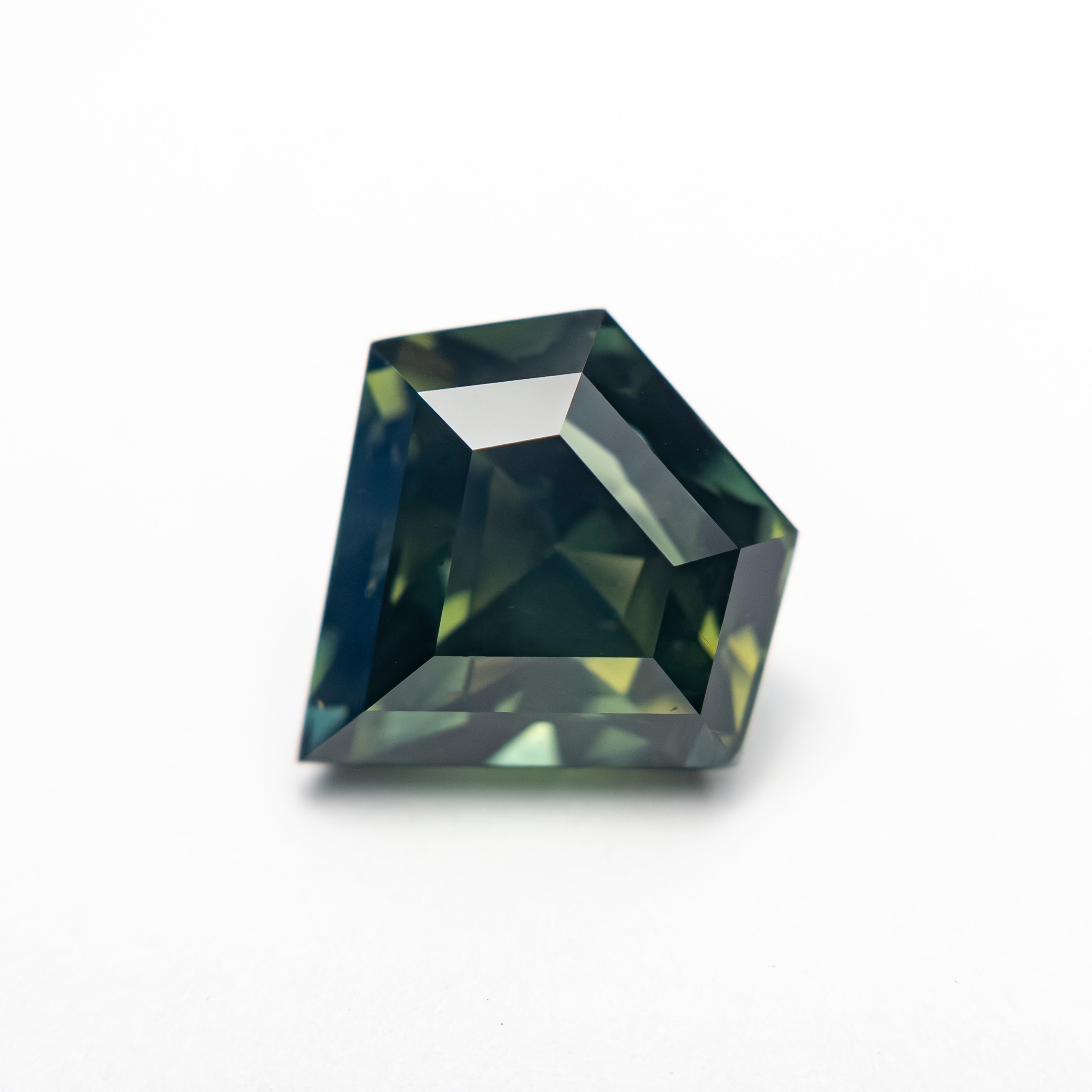 2.99ct 8.66x9.11x6.03mm Shield Step Cut Sapphire 27351 - 01 - Lelya - bespoke engagement and wedding rings made in Scotland, UK