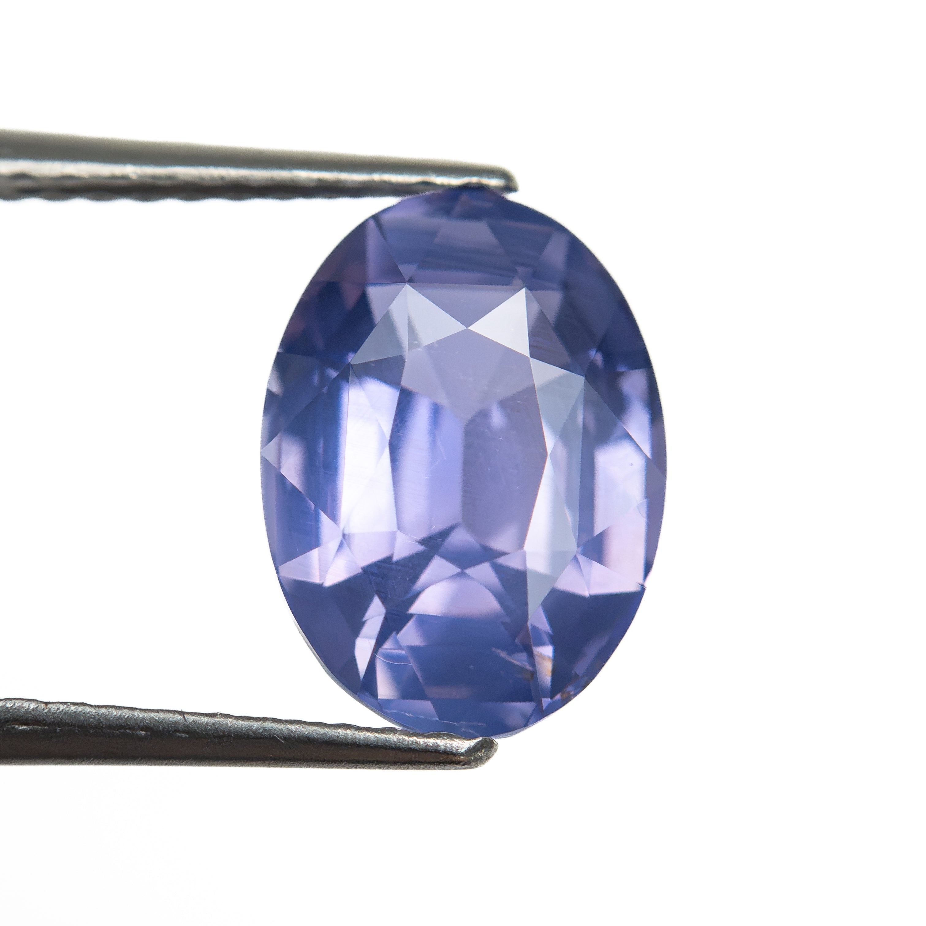 3.03ct 10.02x7.28x4.82mm Oval Brilliant Sapphire 28234-01 - Lelya - bespoke engagement and wedding rings made in Scotland, UK