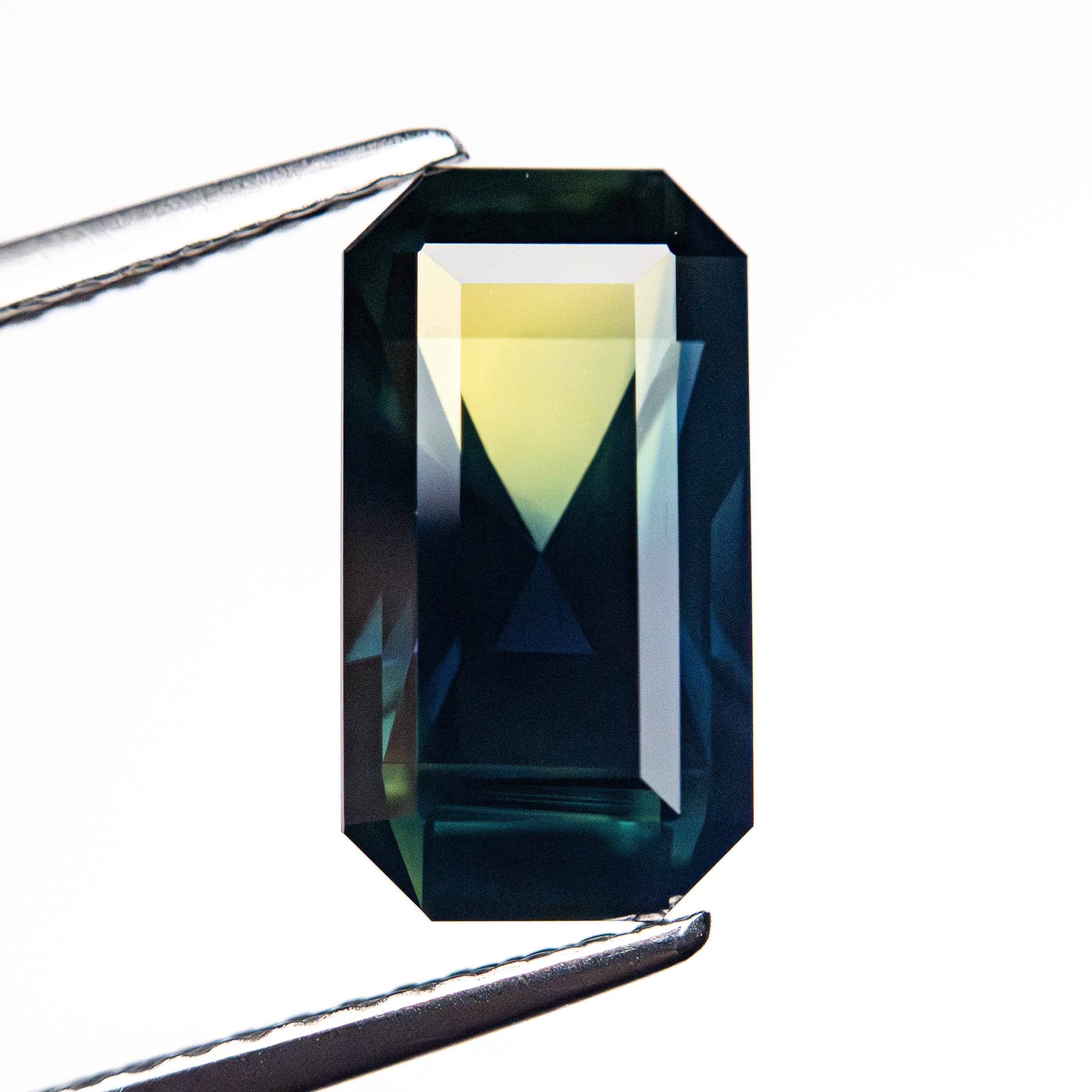 3.11ct 11.33x6.15x4.75mm Cut Corner Rectangle Step Cut Sapphire 26723 - 01 - Lelya - bespoke engagement and wedding rings made in Scotland, UK