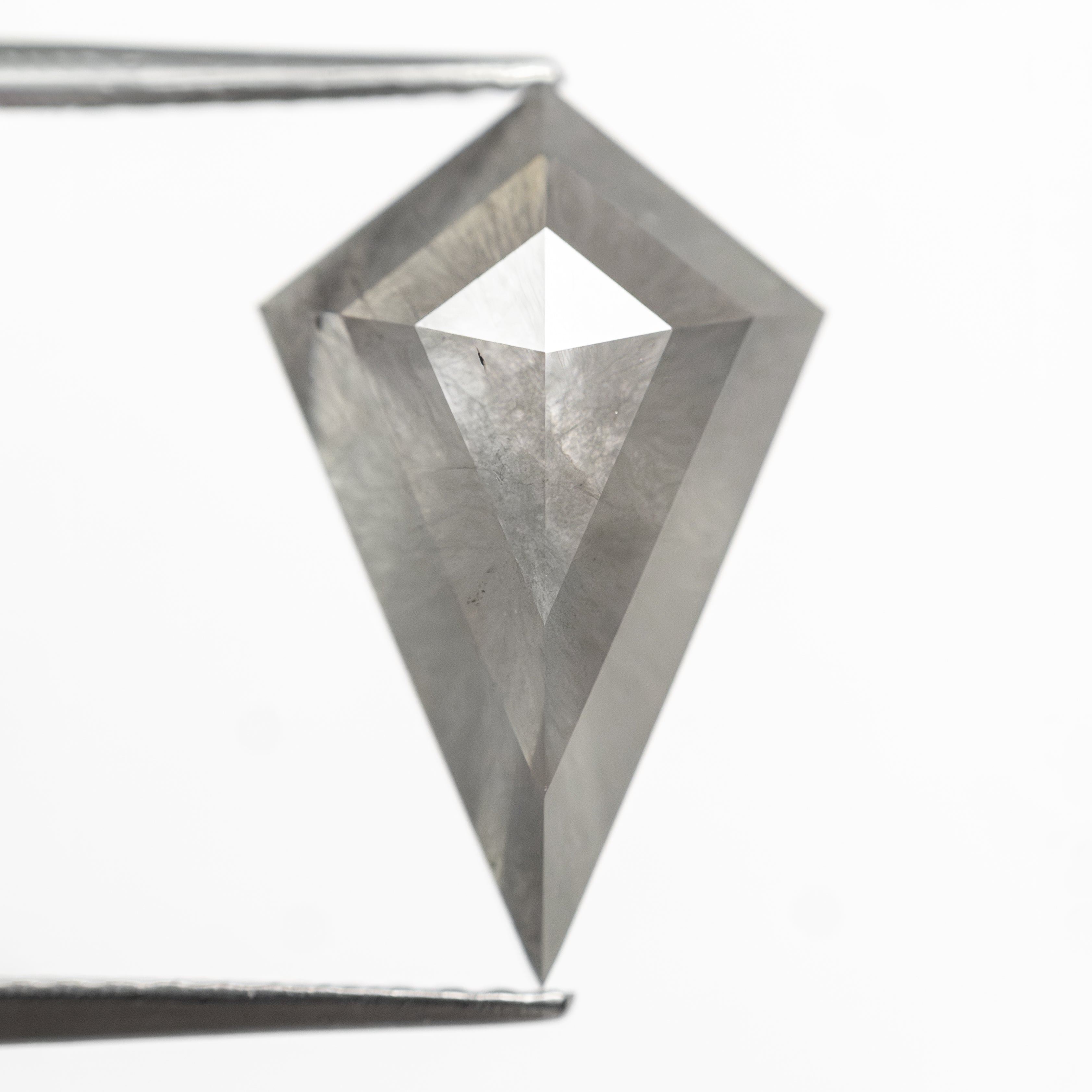 4.35ct 15.92x10.03x5.16mm Kite Rosecut 27555 - 01 - Lelya - bespoke engagement and wedding rings made in Scotland, UK